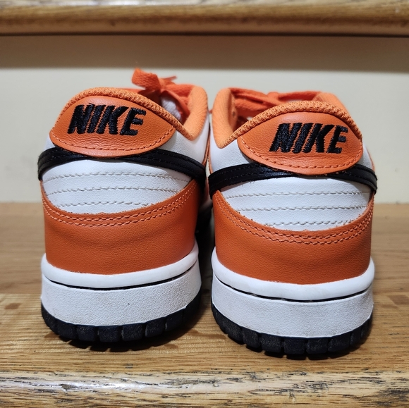 Nike Dunk Low Halloween (2022)(GS) Size 7Y/Womens 8.5 - Picture 6 of 9